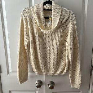Sadie & Sage cream cowl neck cropped sweater